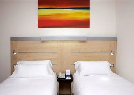 Express By Ihg Hotel